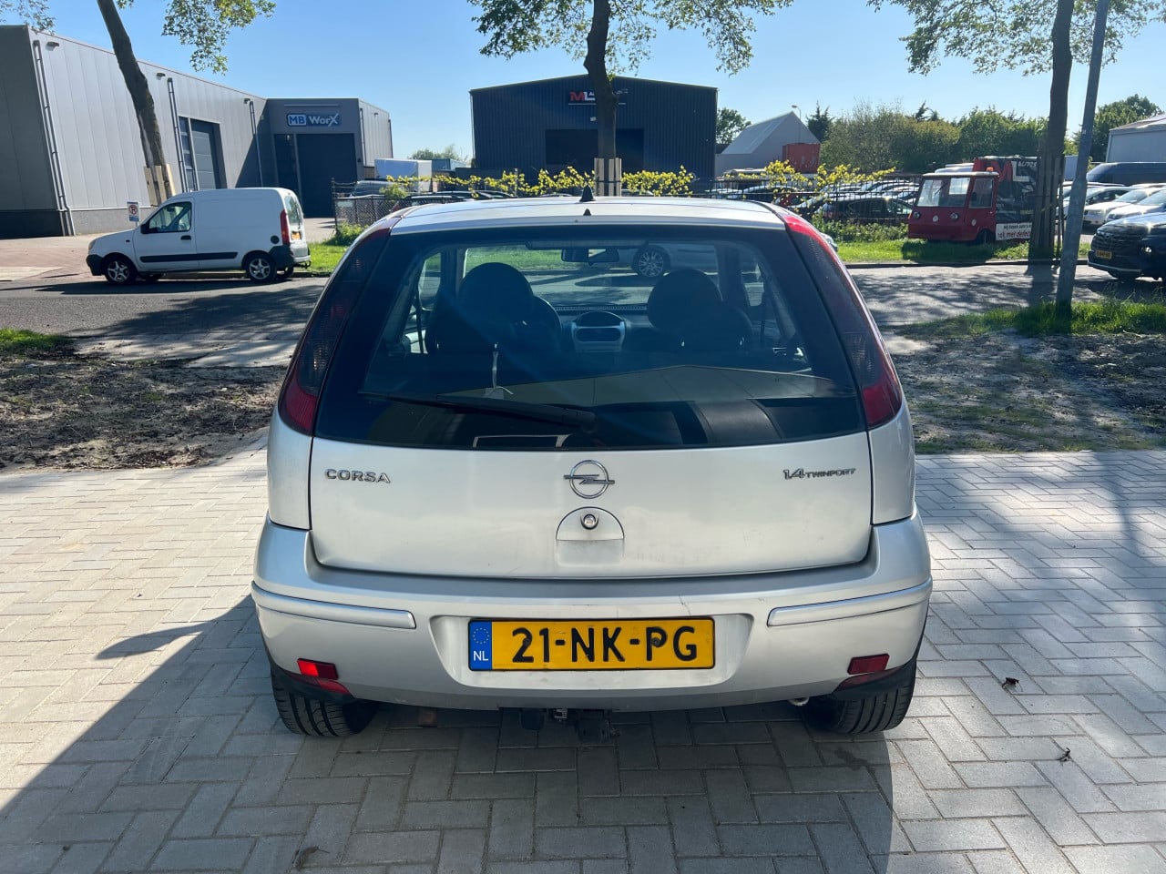 Opel Corsa 1.4-16V Enjoy 114.660KM Automaat