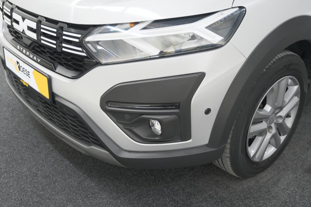 Dacia Sandero Stepway tce 90 expression | camera | dodehoekdetectie | navig