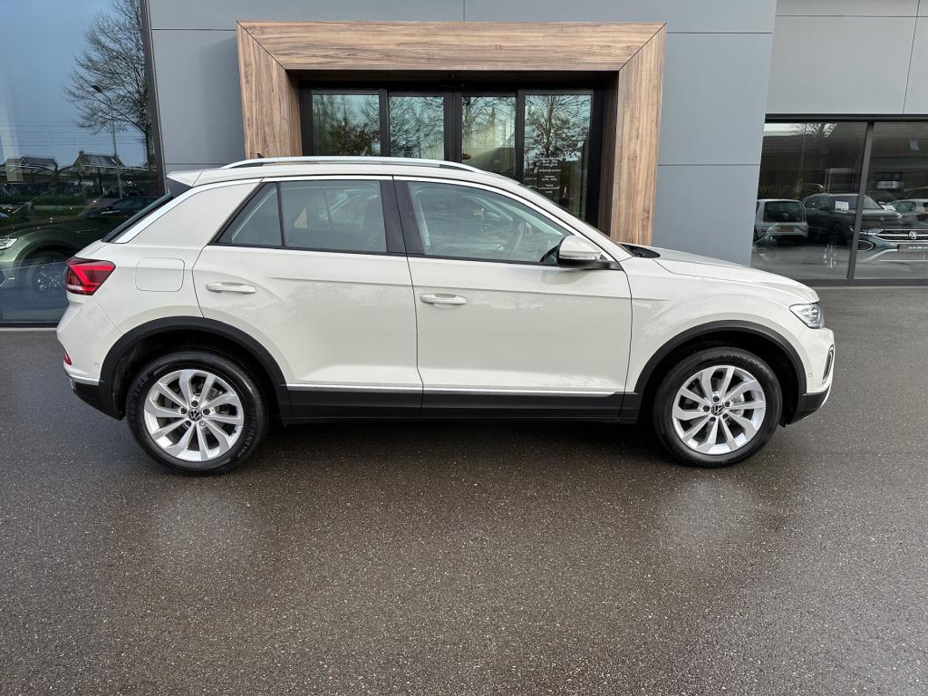 Volkswagen T-roc 1.5 tsi 150pk dsg style carplay | camera | keyless | elek.