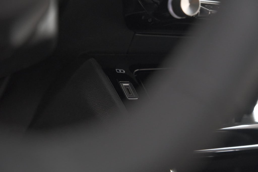 Peugeot 208 puretech 100 allure | camera | navigatie | parkeersensoren | ap