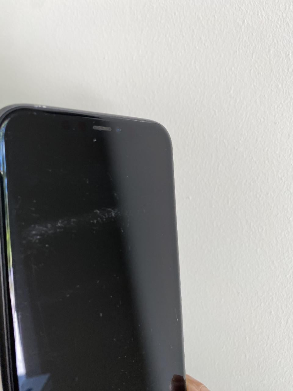 IPhone 11 zwart 64GB incl. nieuw hoesje en screenprotector