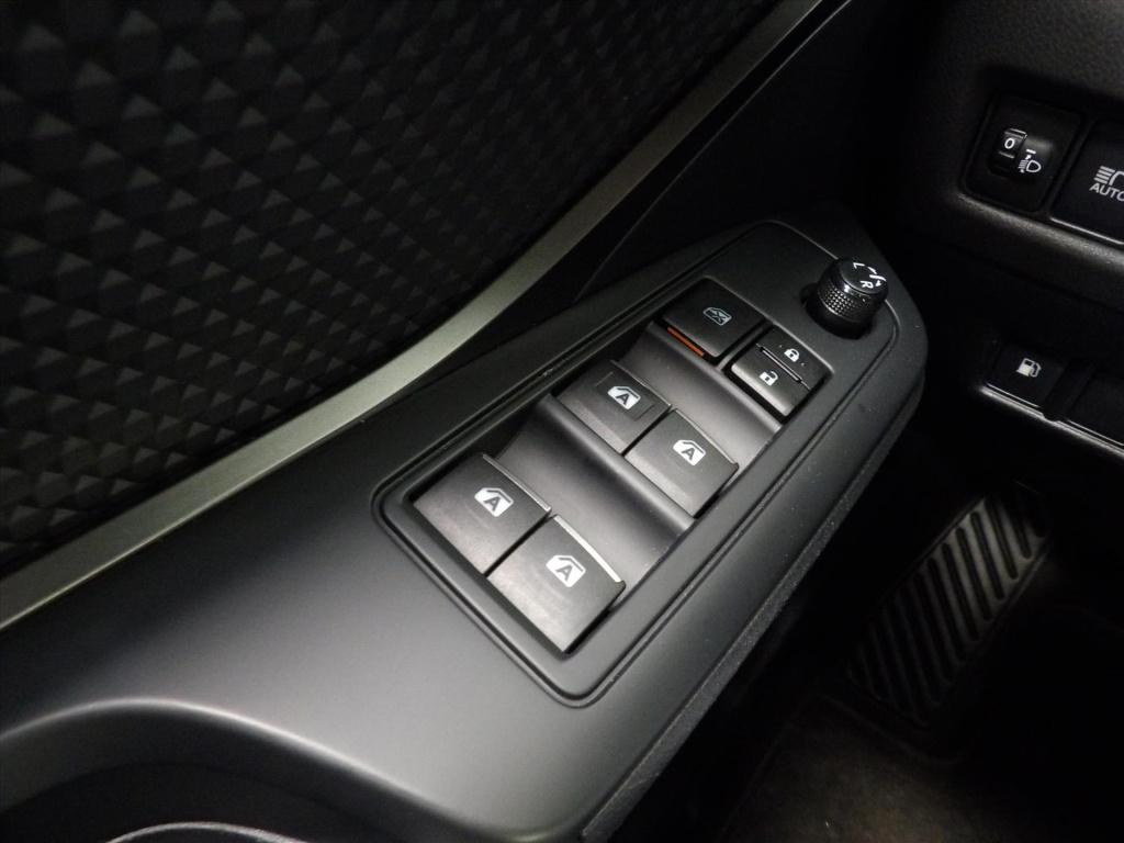 Toyota C-hr 1.8 hybrid 122pk cvt dynamic