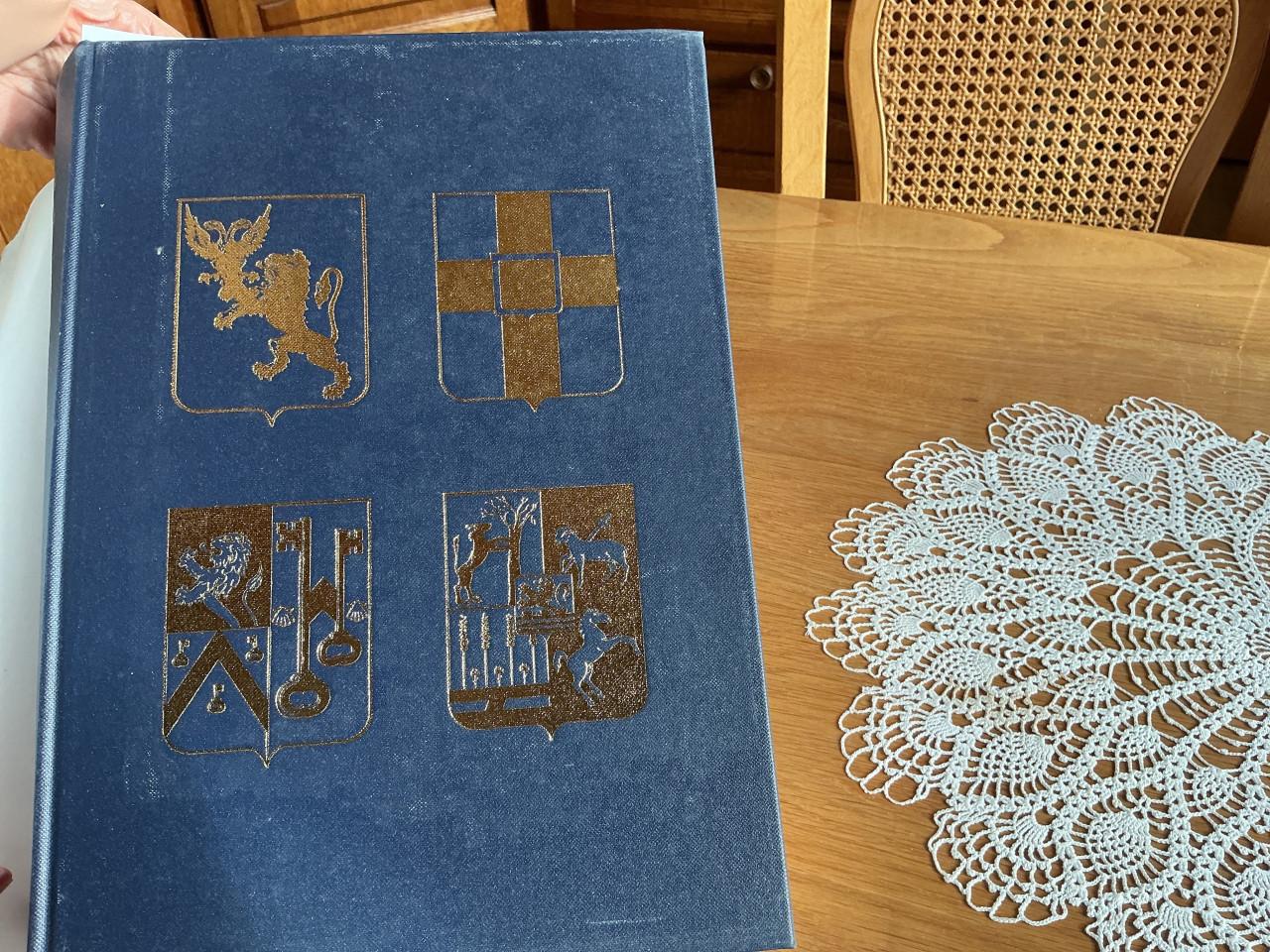 Zeeuws boek     over den Vier Ambachten