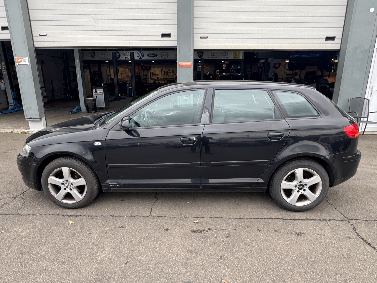 Audi A3 Sportback 1.6i Attraction 5 deurd Bouwjaar 2005 NAP ! ! !
