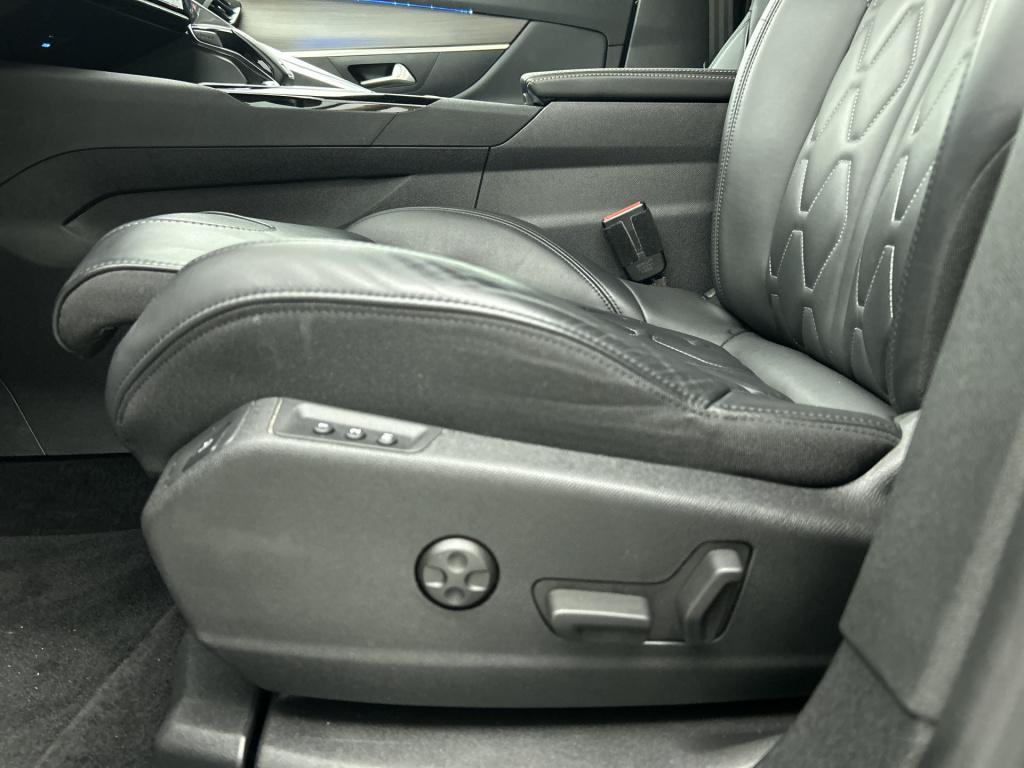 Peugeot 5008 180pk gt pack business | rijklaar | trekhaak | leer | adaptiev
