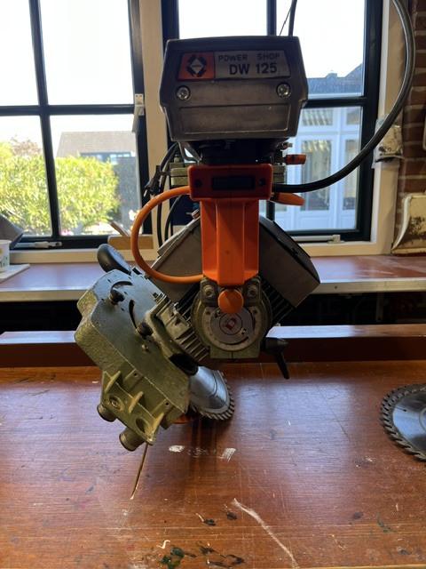 DeWalt DW125 Radiaalzaag - afkortzaag