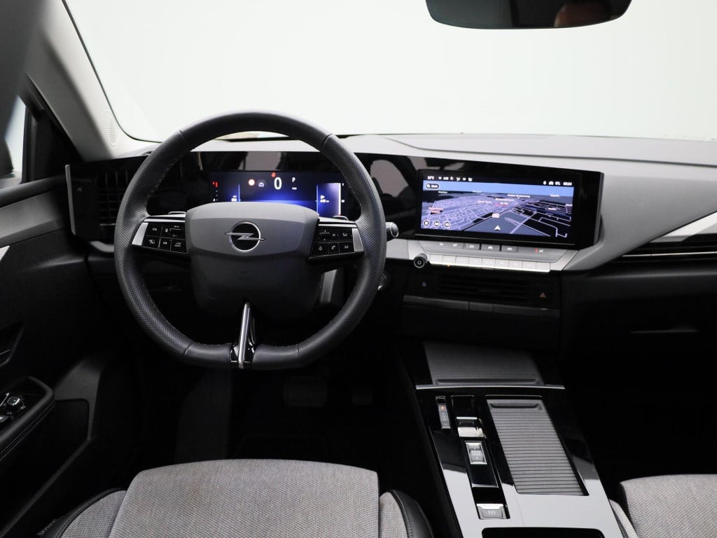 Opel Astra 1.2 business elegance | automaat | navigatie | camera | stoelver