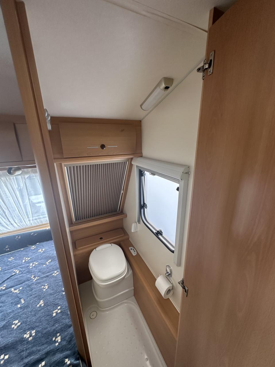 Avento 445 TF Jubilee 2004 Frans bed mover voortent