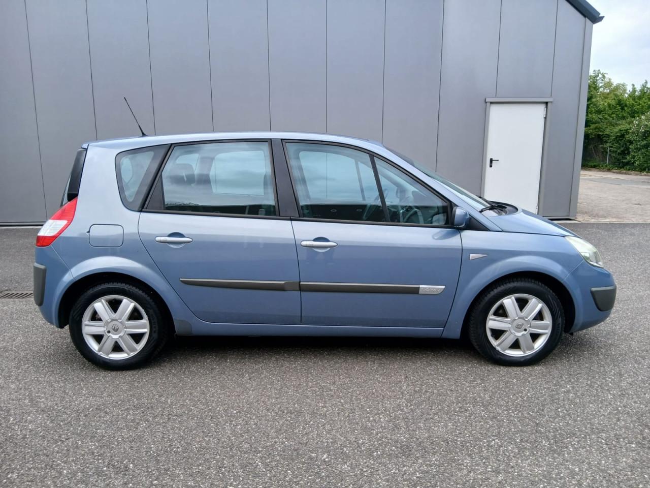 Renault Scénic 1.6-16V Tech Line
