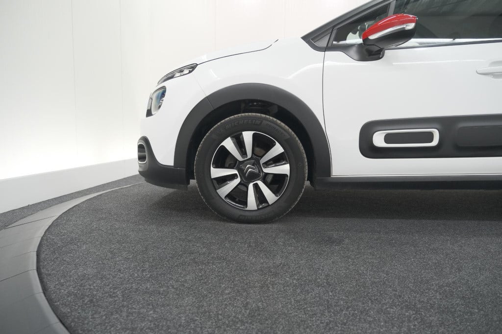 Citroen C3 puretech 82 feel edition | parkeersensoren | apple carplay | sto