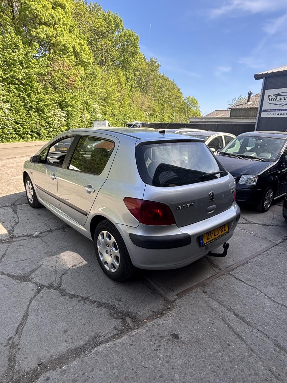 Peugeot 307 jaar apk!