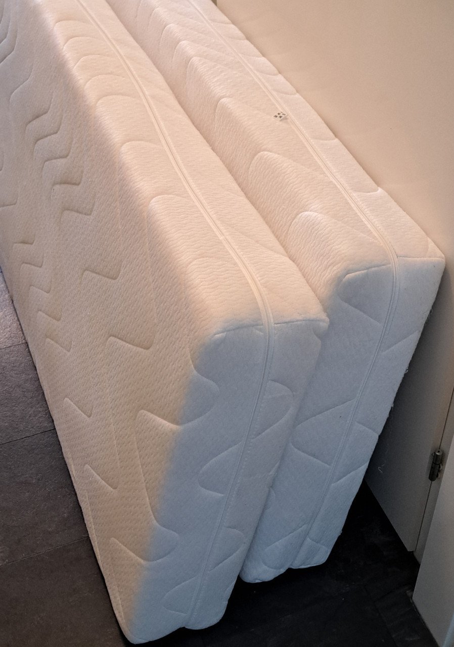 2 koudschuim matrassen HR45 - 70x200x16 cm