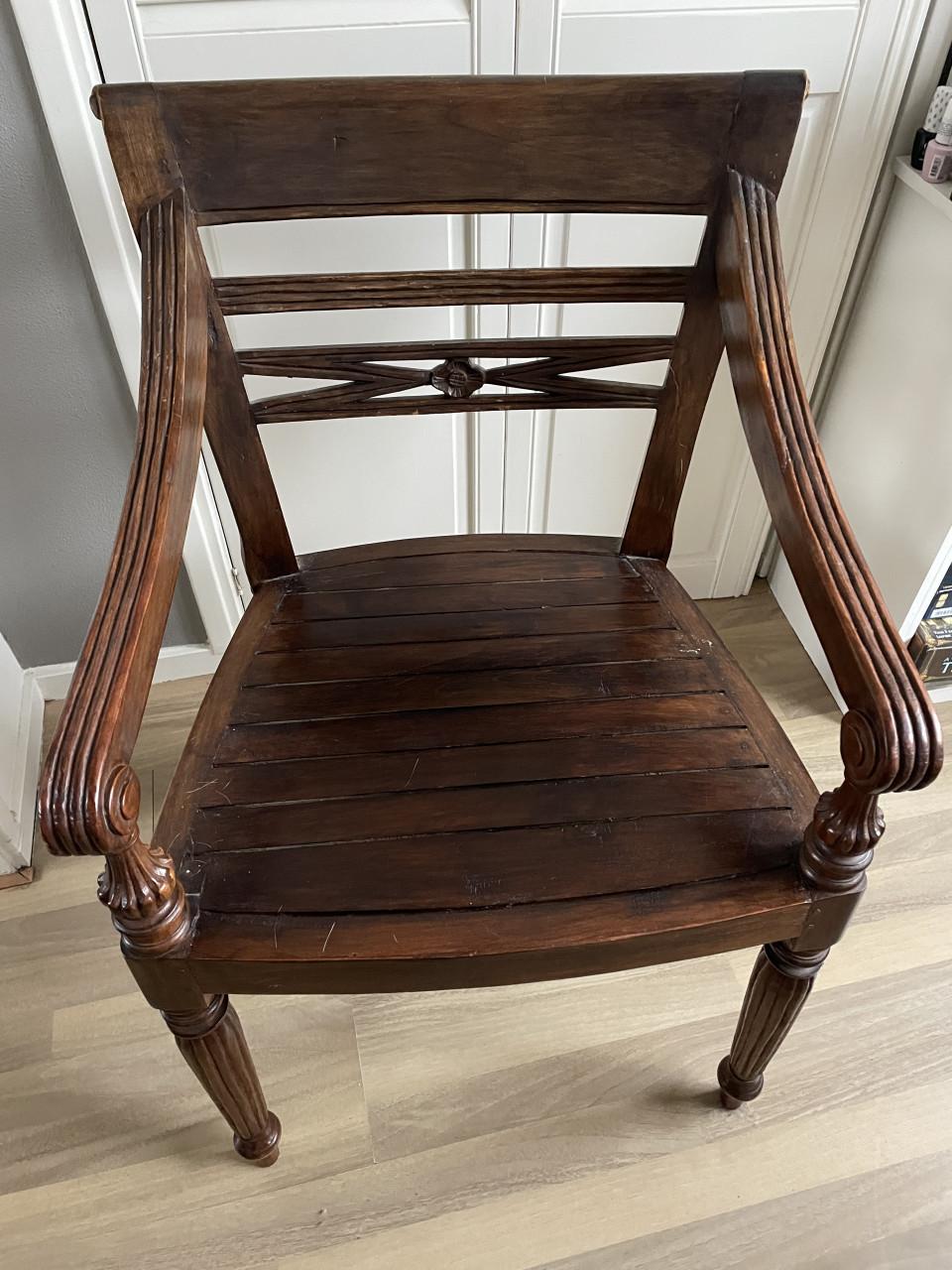 Eetkamer stoelen met armleuningen