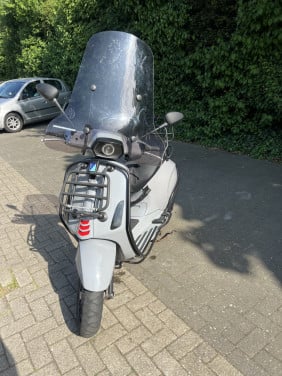 Vespa Sprint 2019 - Full Option