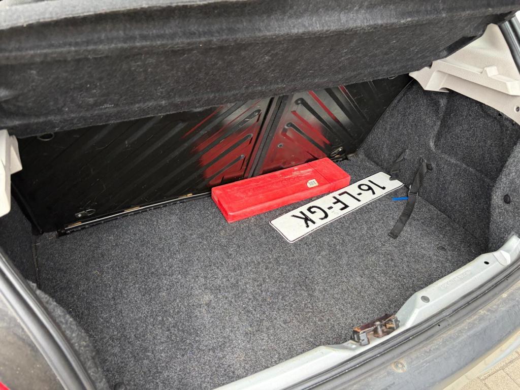 Peugeot 206 1.4 xs/inruilkoopje/apk tot december 2026/beginnersauto/