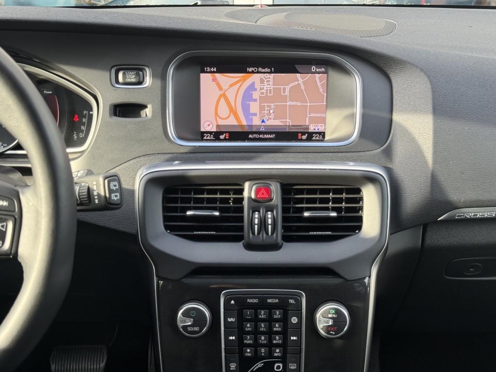 Volvo V40 cross country t3 153pk aut6 polar+ luxury| panodak| camera| leder