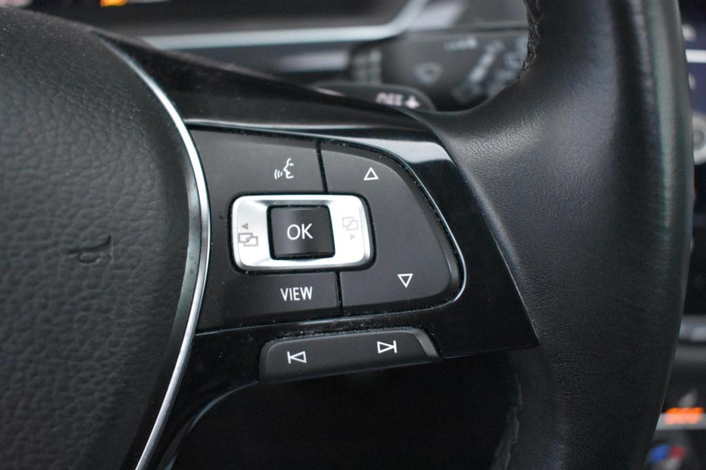 Volkswagen Tiguan 1.5 tsi act r-line | trekhaak | camera | dealer onderhoud