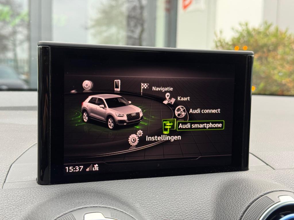 Audi Q2 2.0 tfsi quattro s-line * panoramadak * leder * black pack