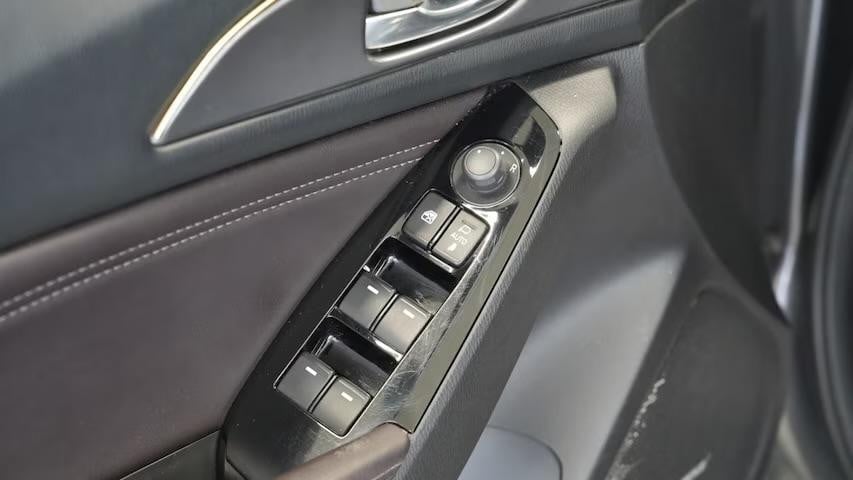 Mazda 3 2.0 skyactiv-g 120 ts