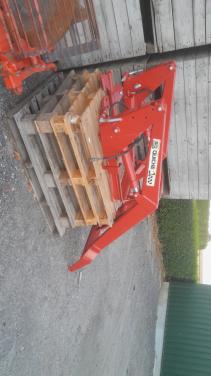 Voorlader van Ford 3000