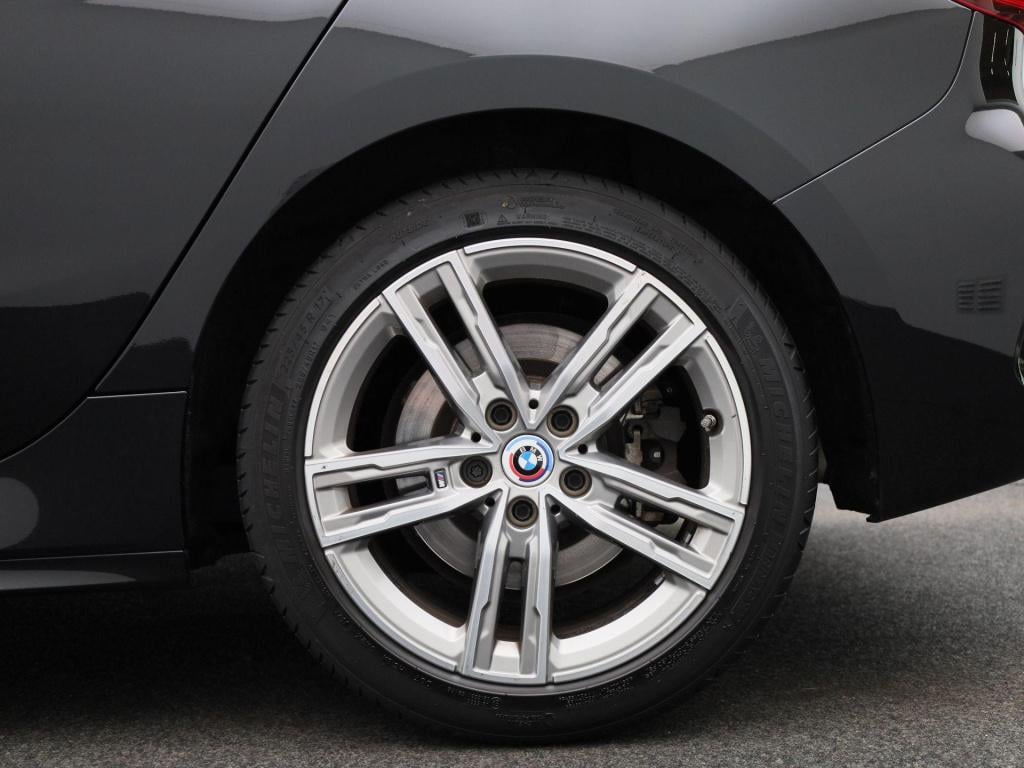 BMW 1 Serie 120i business edition | m-sport | automaat | navigatie | stoel/