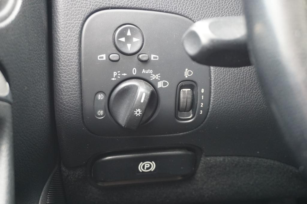 Mercedes-Benz Clk-klasse cabrio 200 k. elegance automaat - airco / cruise /