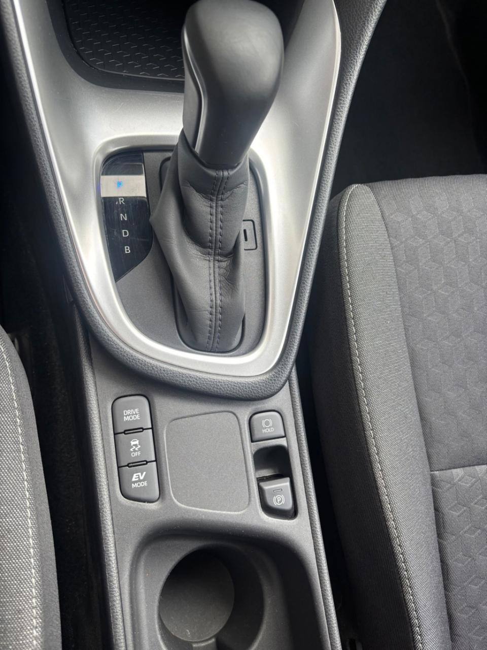 Toyota Yaris 1.5 hybrid 115 active