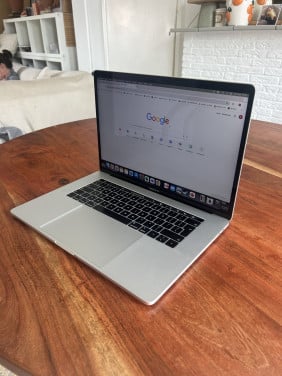 Macbook Pro 15" Laptop