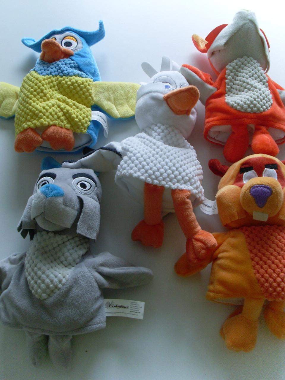 Fabeltjeskrant handpoppen in perfecte staat