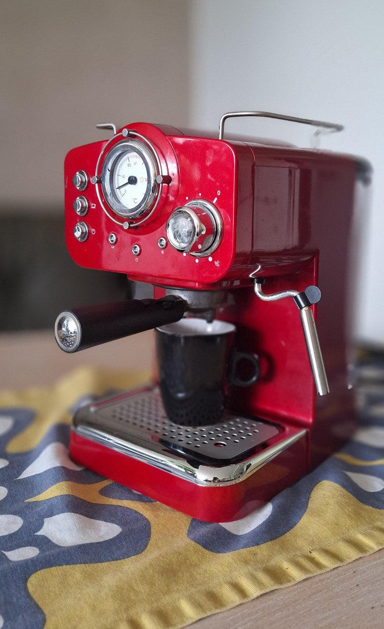 Espresso machine QUIGG, donkerrood