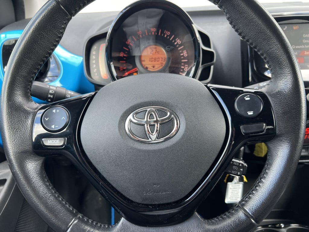 Toyota Aygo 1.0 vvt-i x-joy