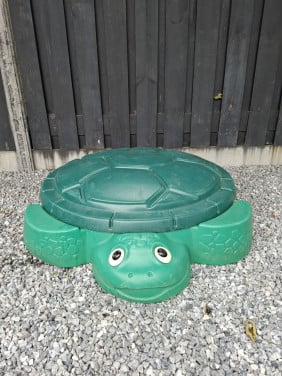 Little Tikes zandbak met 2 zakken zand