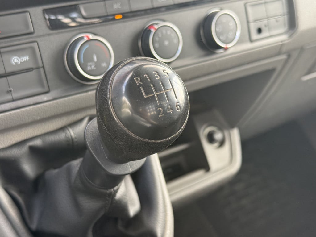 Volkswagen Crafter 35 2.0 tdi l3 open laadbak | pick up | 3t trekgew. | nav