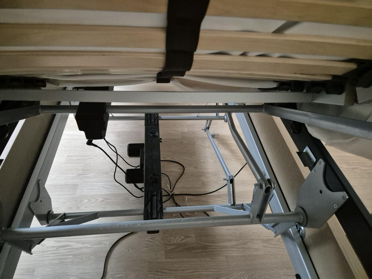 Electrisch verstelbaar bed