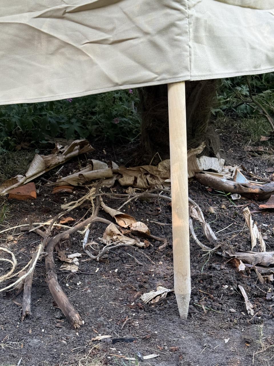 Solide windscherm 6 mtr lang.