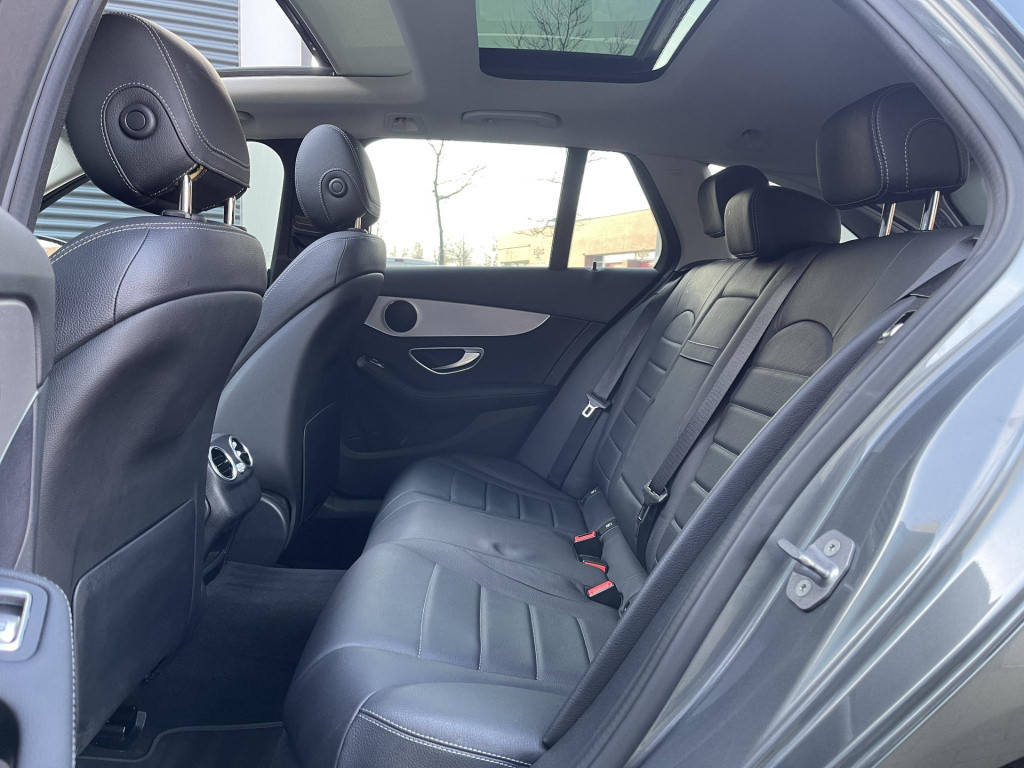 Mercedes-Benz C-Klasse estate 180 premium plus | panoramadak | leder | led 