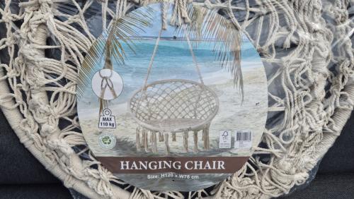 Hangstoel (Action)