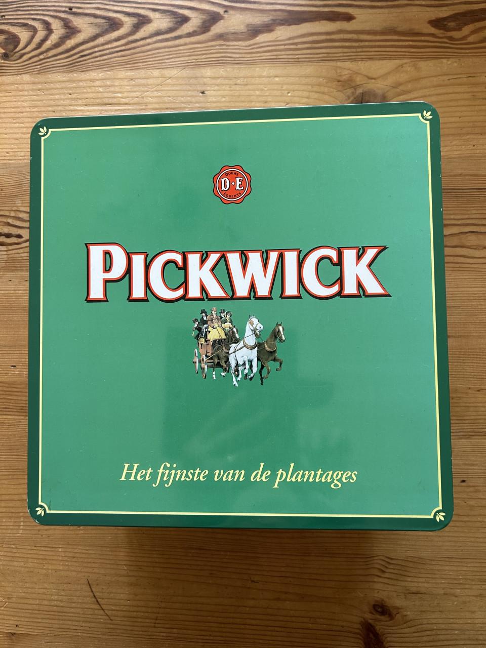 Groot Pickwick blik. D.E Thee blik