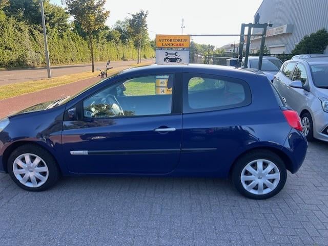 Renault Clio 1.2-16v rip curl