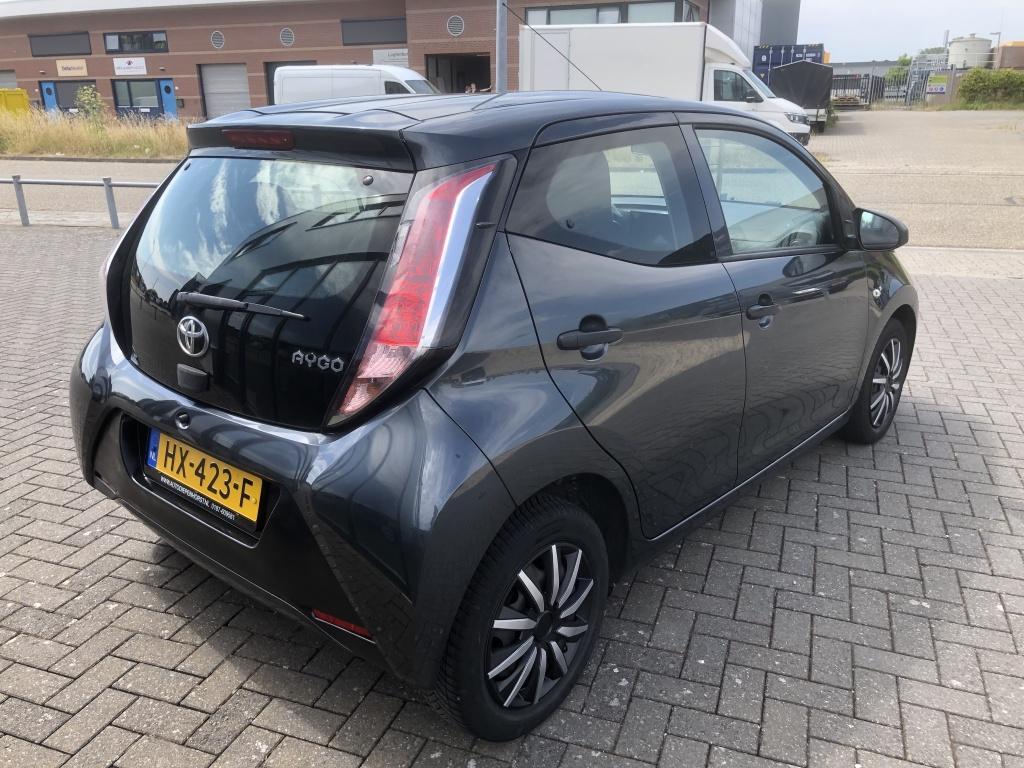 Toyota Aygo 1.0 vvt-i x-now