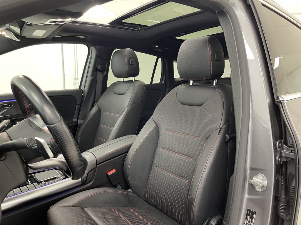 Mercedes-Benz Gla-klasse 250 e amg edition | pano | leer | trekhaak | sfeer
