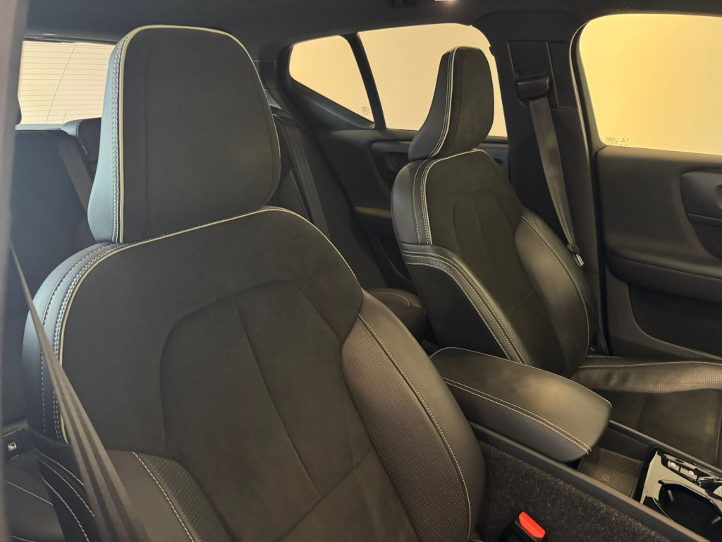 Volvo XC40 1.5 t5 twin engine r-design