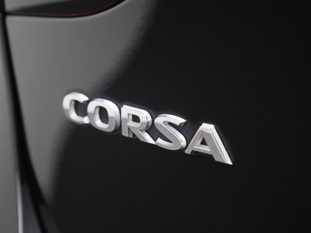 Opel Corsa 1.2 elegance | navigatie | camera | climate control | parkeersen