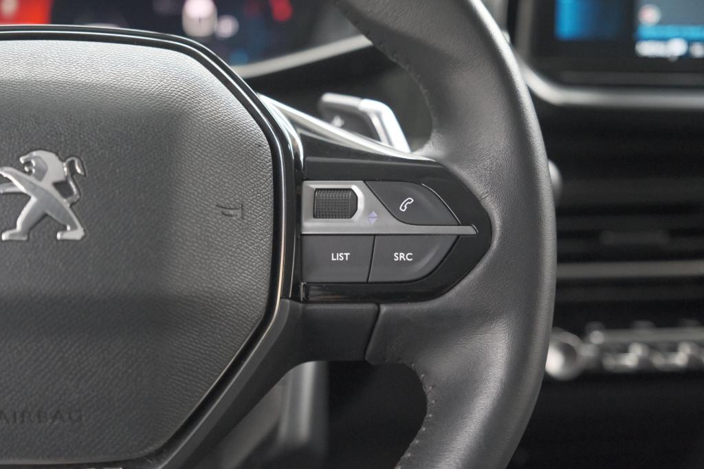 Peugeot 208 puretech 100 eat8 allure | camera | navigatie | apple carplay |