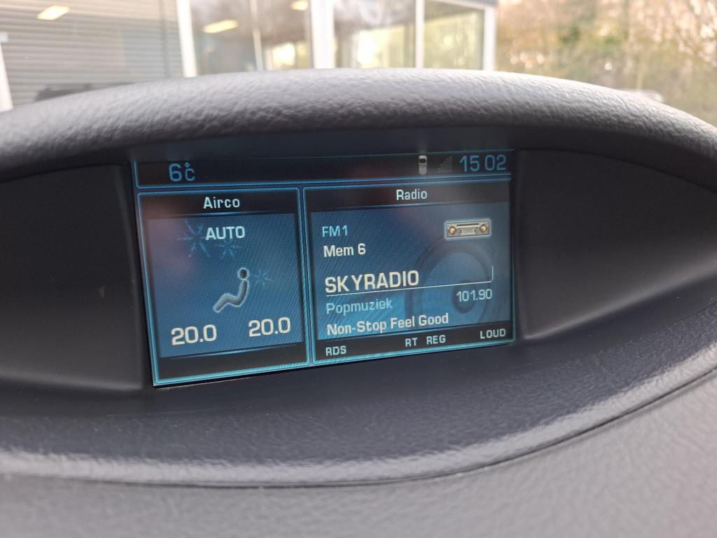 Citroen C5 2.0i 16v exclusive automaat leder/lmv/trekhaak