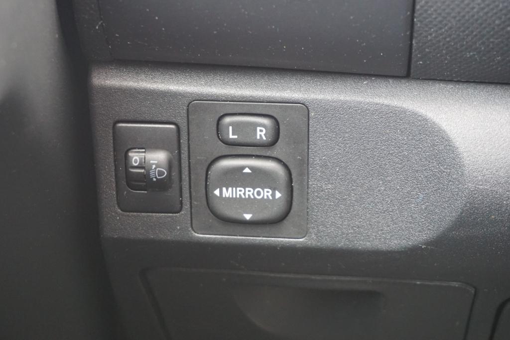 Toyota Yaris 1.3 vvti sol airco / elektr. ramen / nap