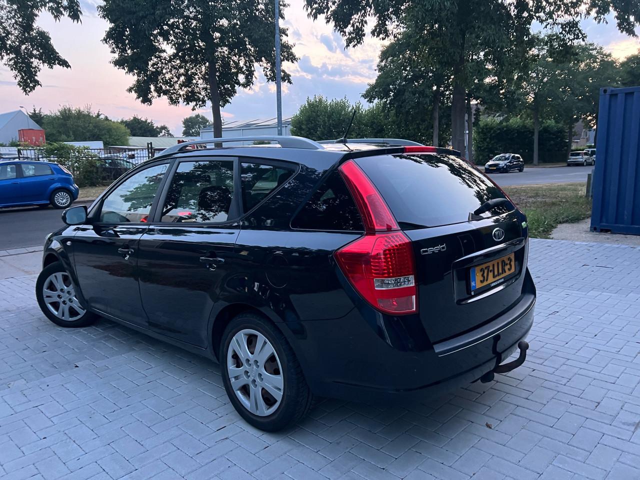 Kia Cee'd 1.4CVVT Seven Business Airco/Cruise