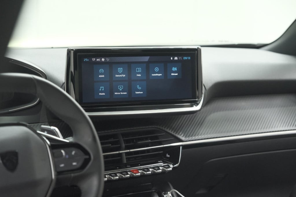 Peugeot 2008 puretech 130 eat8 allure | 360 camera | adaptieve cruise contr