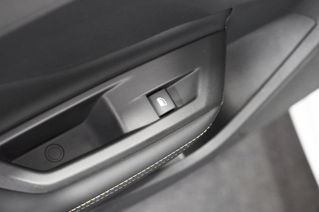 Peugeot 308 sw 1.2 hybrid 145 e-dcs6 gt | adaptieve cruise control | camera