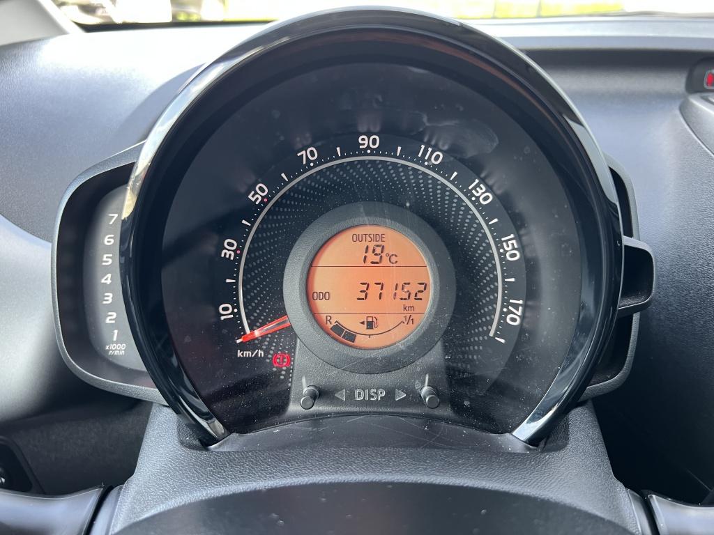 Toyota Aygo 1.0 vvt-i x-play | apple carpl./android auto | dealeronderhoude